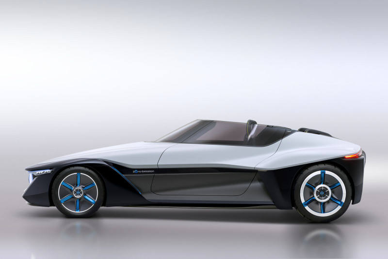 Illustration for article titled Nissan Bladeglider Concept: Leading Edge EV Technology Drives The Future